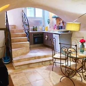 Appartamento De Charme Au Coeur Du Vieil 