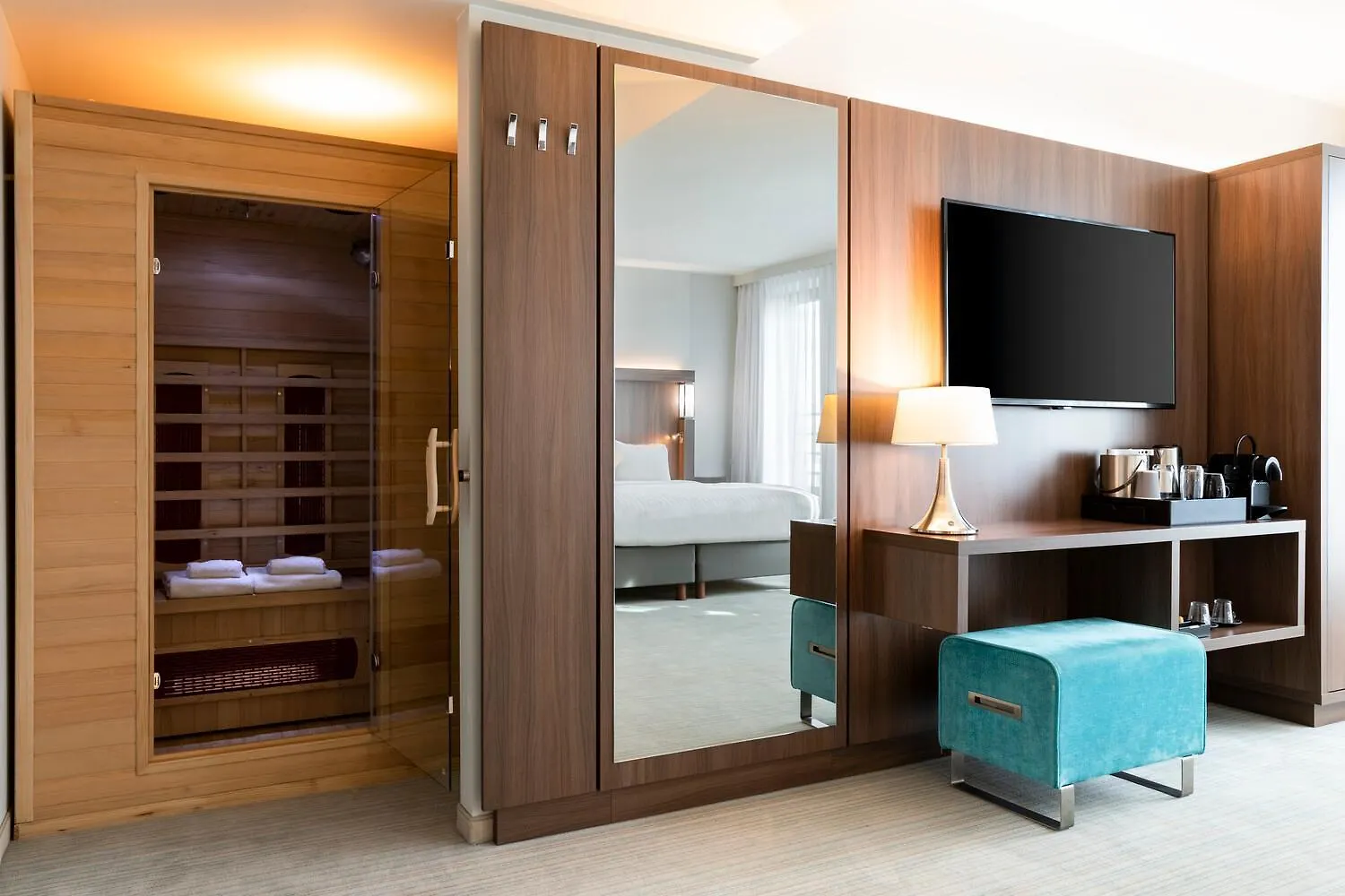 Courtyard By Marriott Brussels Eu Hotel