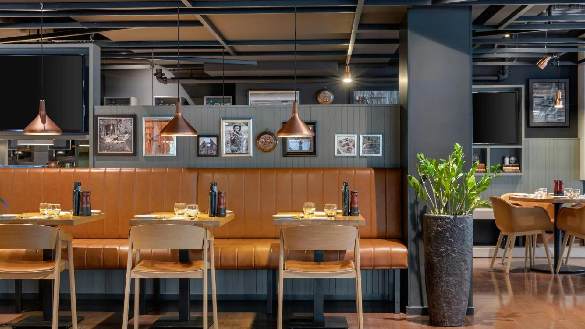 Courtyard By Marriott Brussels Eu Hotel